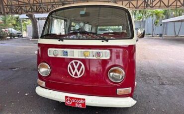 Volkswagen Bus/Vanagon  year1}