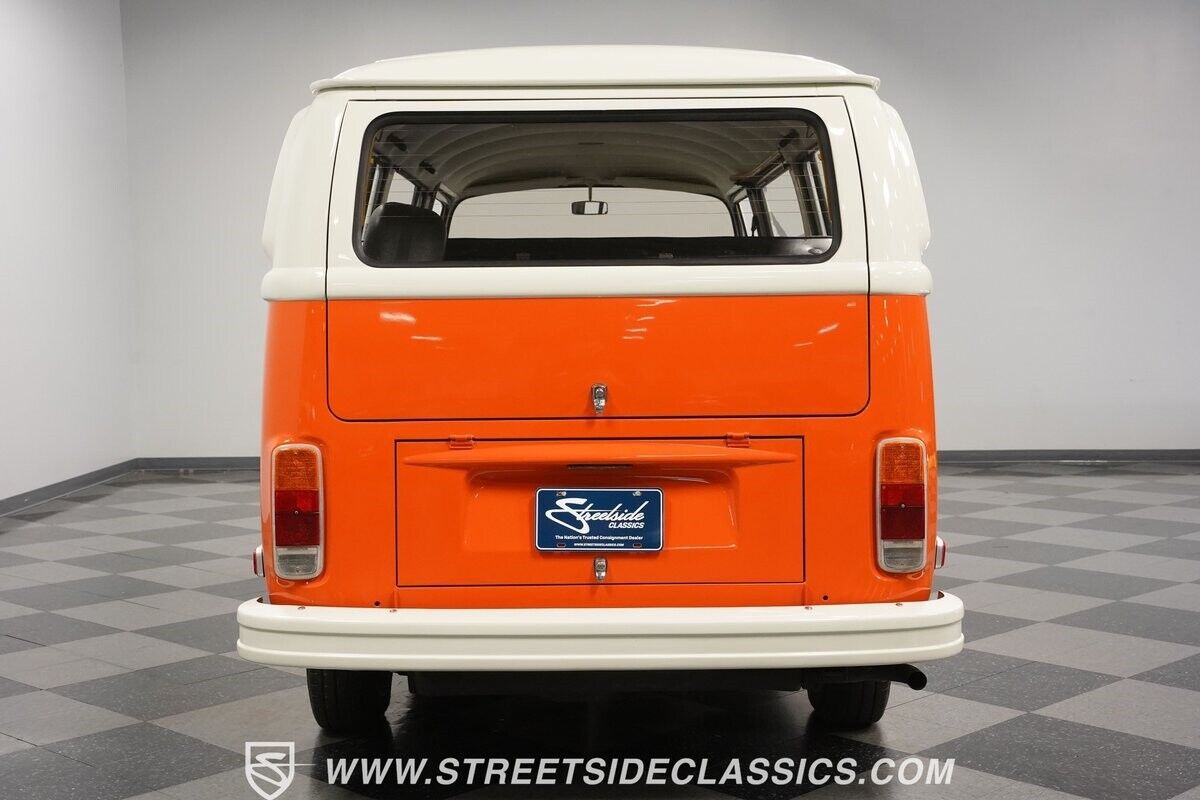 Volkswagen-BusVanagon-Van-1973-Orange-Black-84825-10