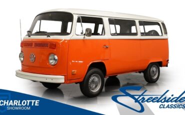 Volkswagen Bus/Vanagon  year1}