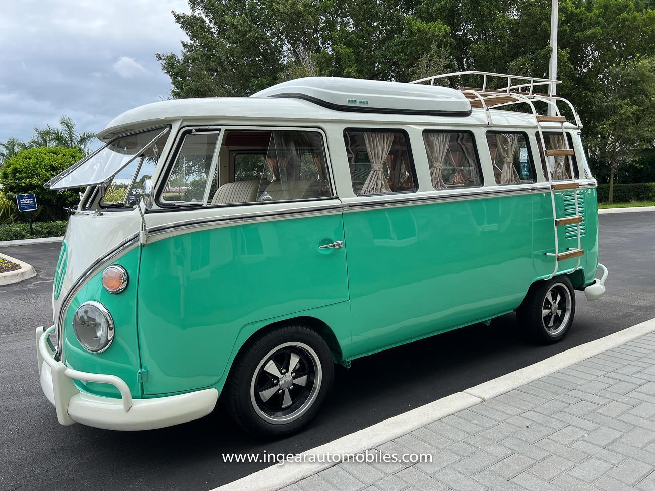 Volkswagen-BusVanagon-Van-1974-Green-Biege-26057-11