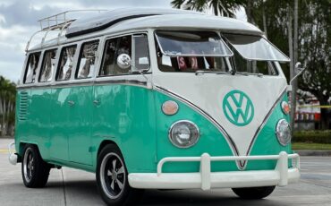 Volkswagen-BusVanagon-Van-1974-Green-Biege-26057-7