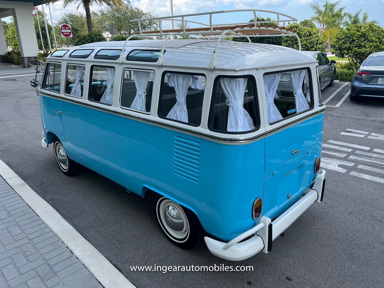 Volkswagen-BusVanagon-Van-1975-Blue-Black-144480-1