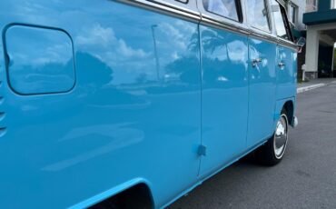 Volkswagen-BusVanagon-Van-1975-Blue-Black-144480-37