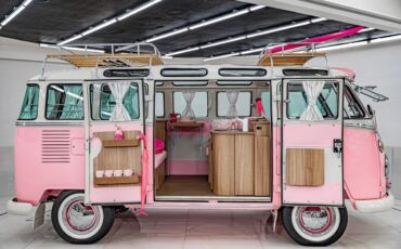 Volkswagen-BusVanagon-Van-1975-Pink-Pink-0-11