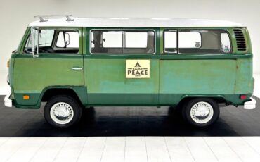 Volkswagen-BusVanagon-Van-1978-Green-Saddle-40378-1