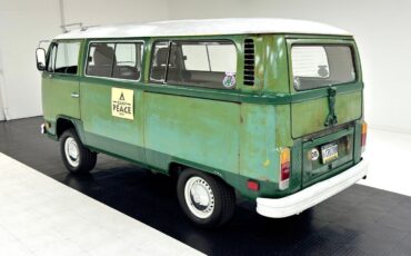 Volkswagen-BusVanagon-Van-1978-Green-Saddle-40378-2