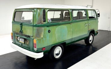 Volkswagen-BusVanagon-Van-1978-Green-Saddle-40378-4