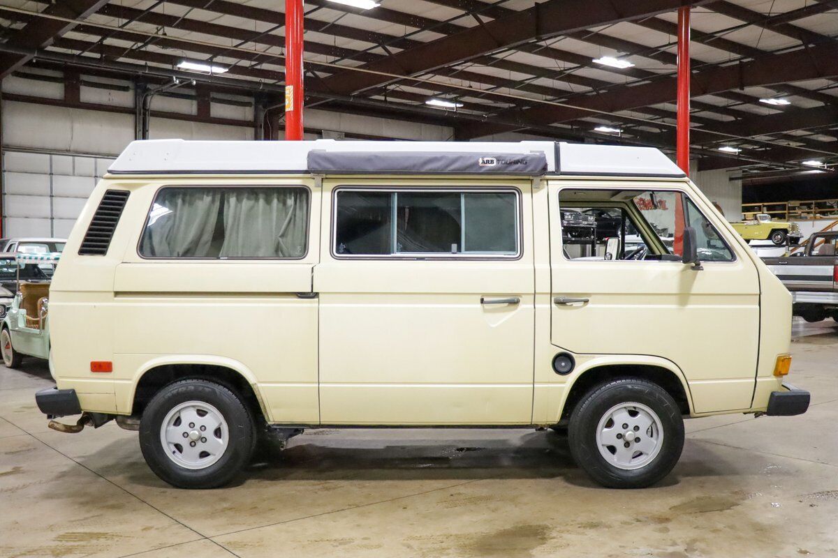 Volkswagen-BusVanagon-Van-1982-Ivory-Beige-Bronze-160746-9