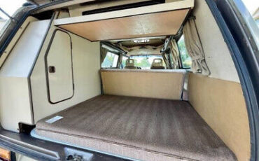 Volkswagen-BusVanagon-Van-1985-Gray-Brown-201168-5