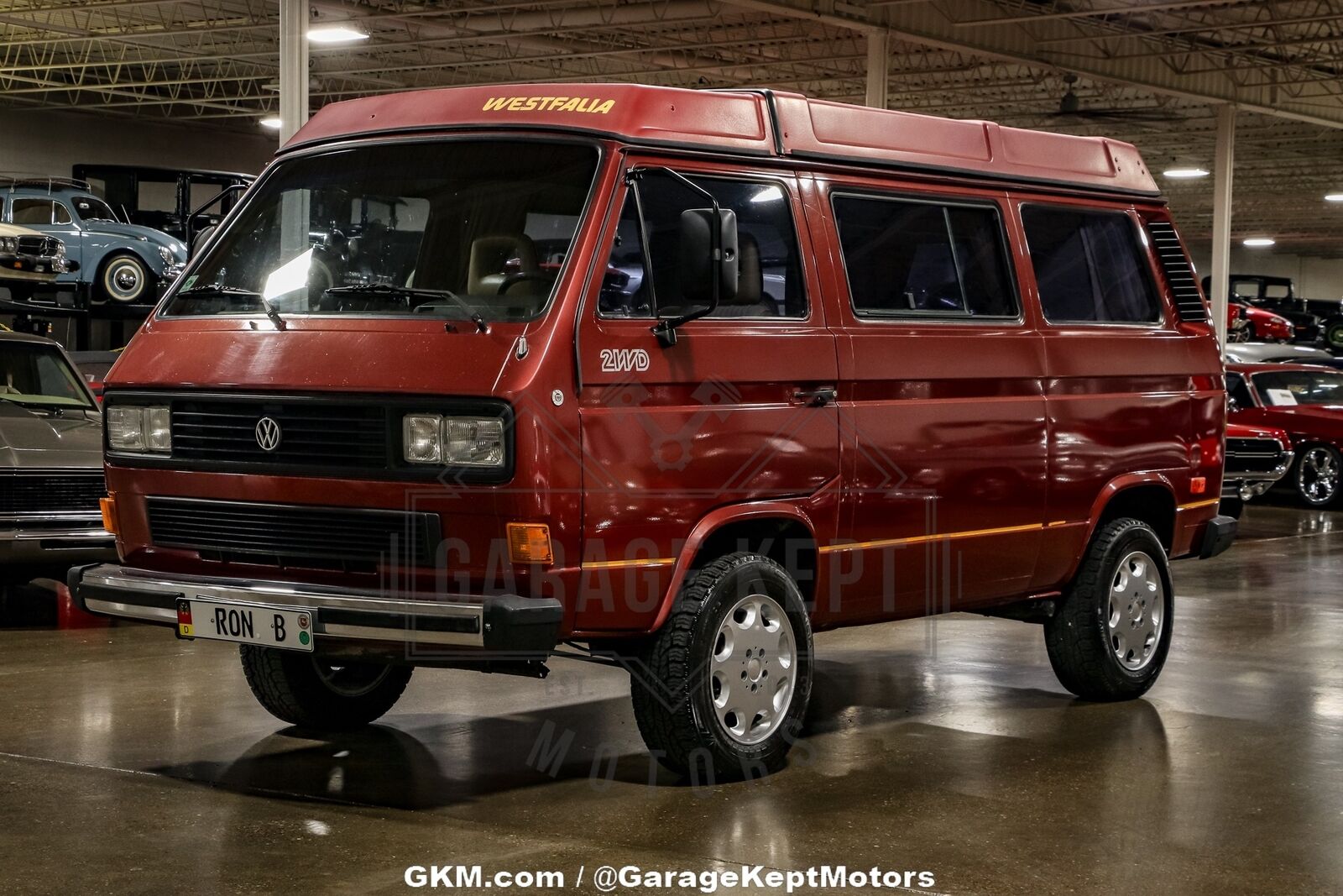 Volkswagen-BusVanagon-Van-1987-Burgundy-Tan-255628-2