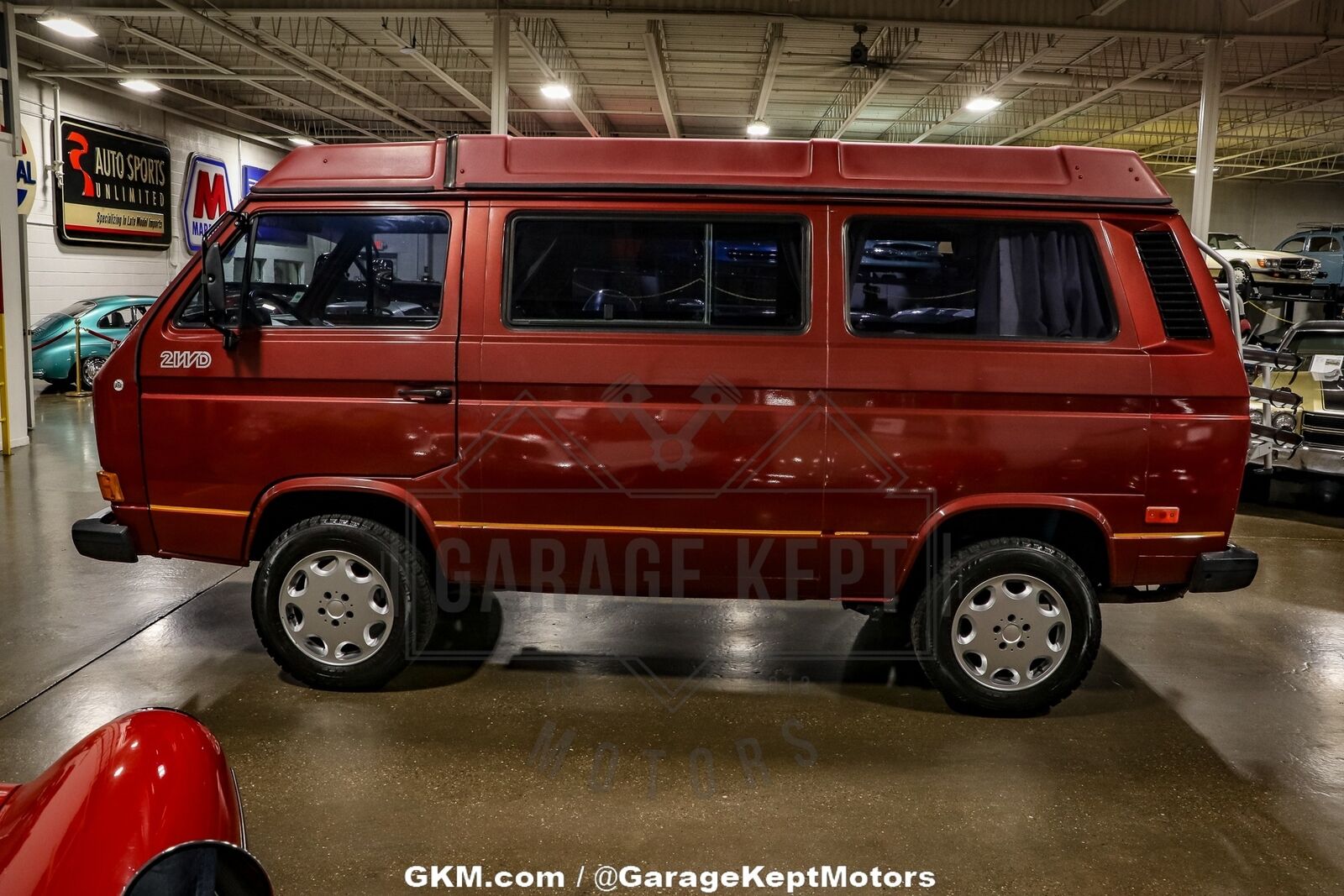 Volkswagen-BusVanagon-Van-1987-Burgundy-Tan-255628-4