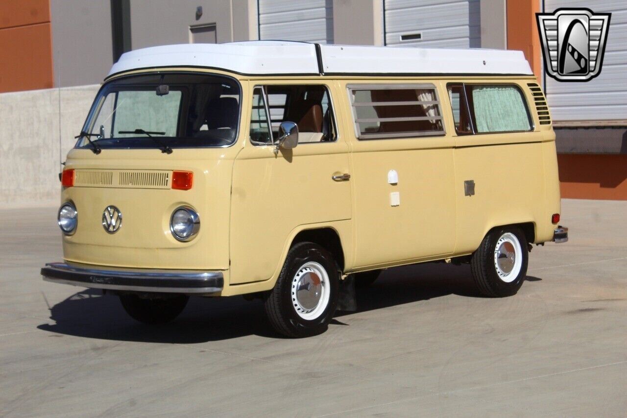 Volkswagen-Camper-1978-Yellow-Brown-89674-4