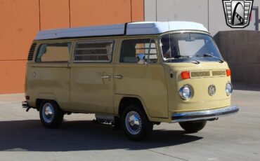 Volkswagen-Camper-1978-Yellow-Brown-89674-6