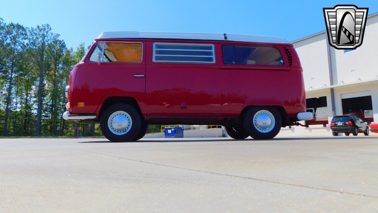 Volkswagen-Camper-Bus-Cabriolet-1971-Red-Gray-85653-3