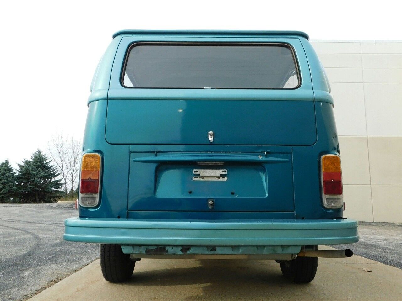 Volkswagen-Camper-Van-Cabriolet-1974-Tiel-2-tone-Gray-159441-9