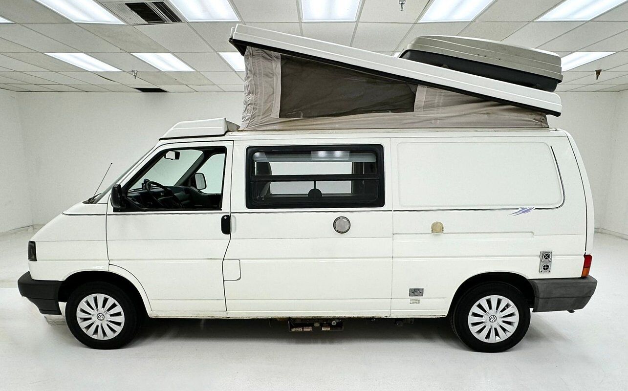 Volkswagen-EuroVan-Van-1995-White-Gray-157832-3