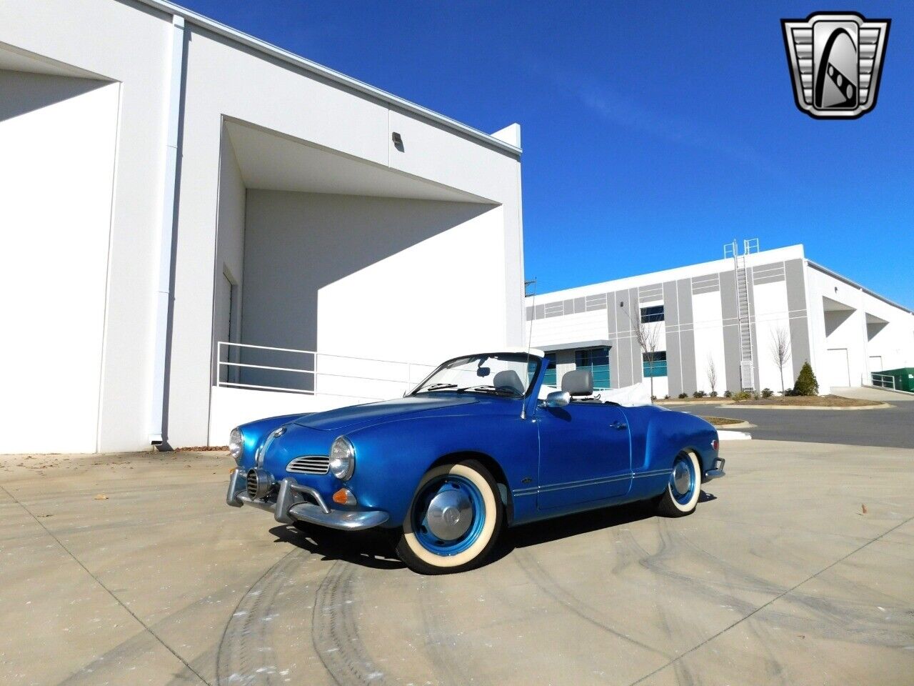 Volkswagen-Karmann-Ghia-Coupe-1969-Blue-Gray-75037-2