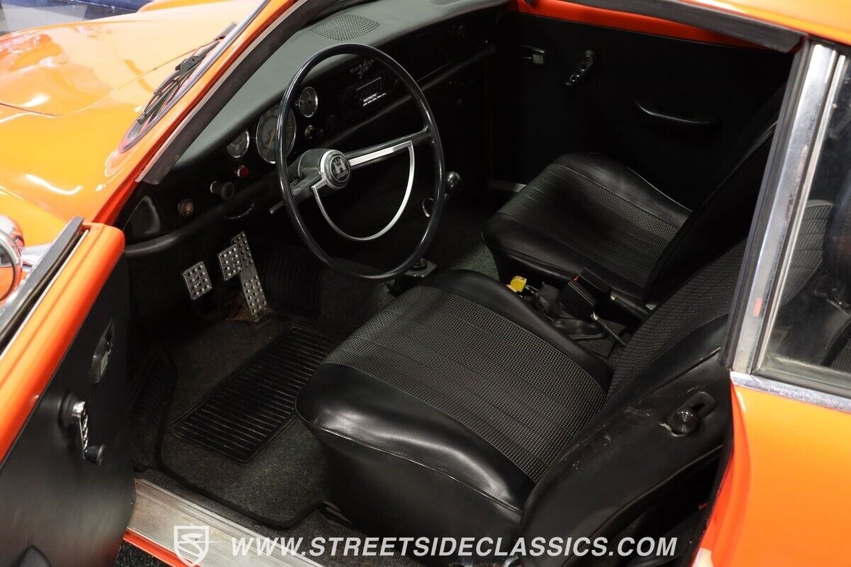 Volkswagen-Karmann-Ghia-Coupe-1970-Orange-Black-23482-4