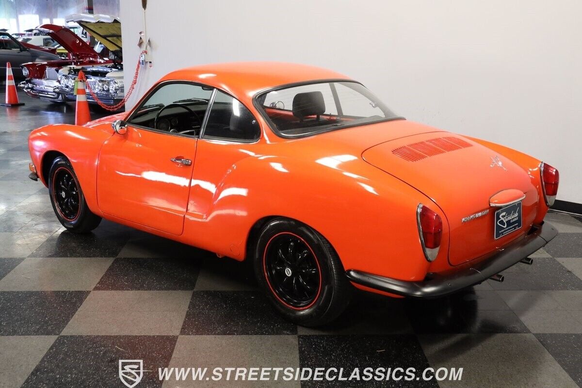 Volkswagen-Karmann-Ghia-Coupe-1970-Orange-Black-23482-6