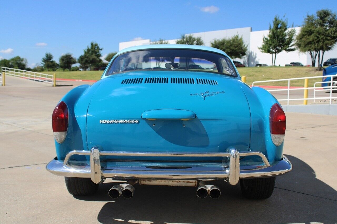 Volkswagen-Karmann-Ghia-Coupe-1971-Blue-Blue-1402-5