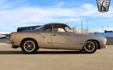 Volkswagen-Karmann-Ghia-Coupe-1974-Champagne-Tan-26852-7