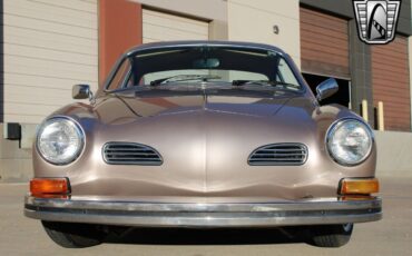 Volkswagen-Karmann-Ghia-Coupe-1974-Champagne-Tan-26852-9