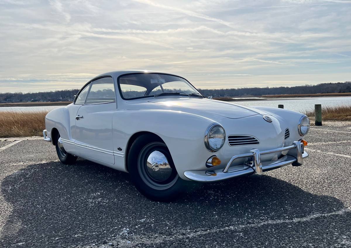 Volkswagen-Karmann-ghia-1966-white-134814-1