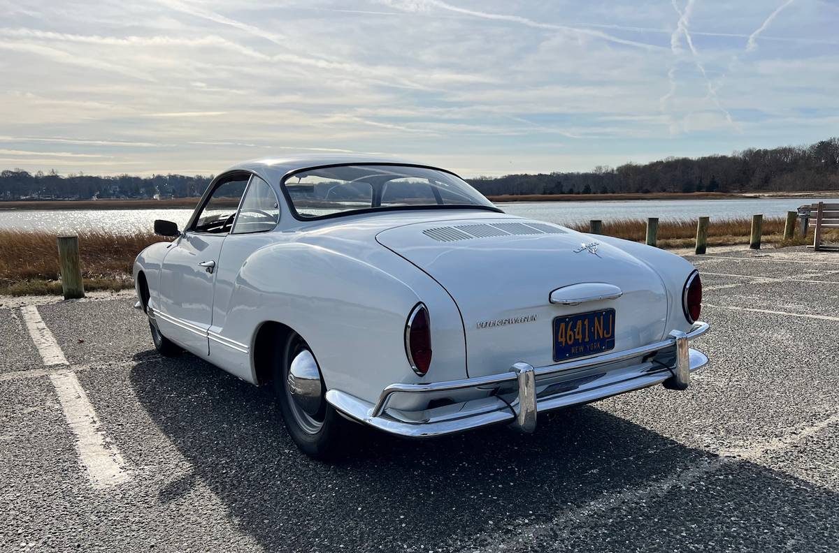 Volkswagen-Karmann-ghia-1966-white-134814-4