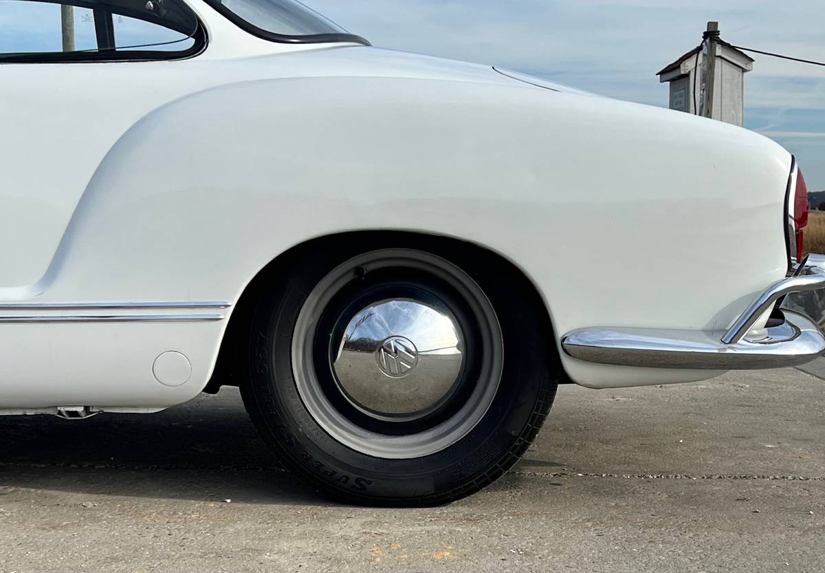 Volkswagen-Karmann-ghia-1966-white-134814-7