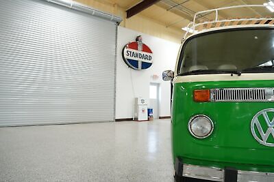 Volkswagen-Kombi-1979-Green-White-29369-7