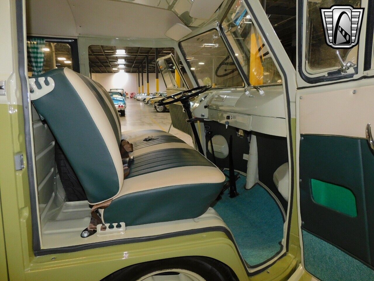 Volkswagen-Kombi-Cabriolet-1962-Green-Green-433-7