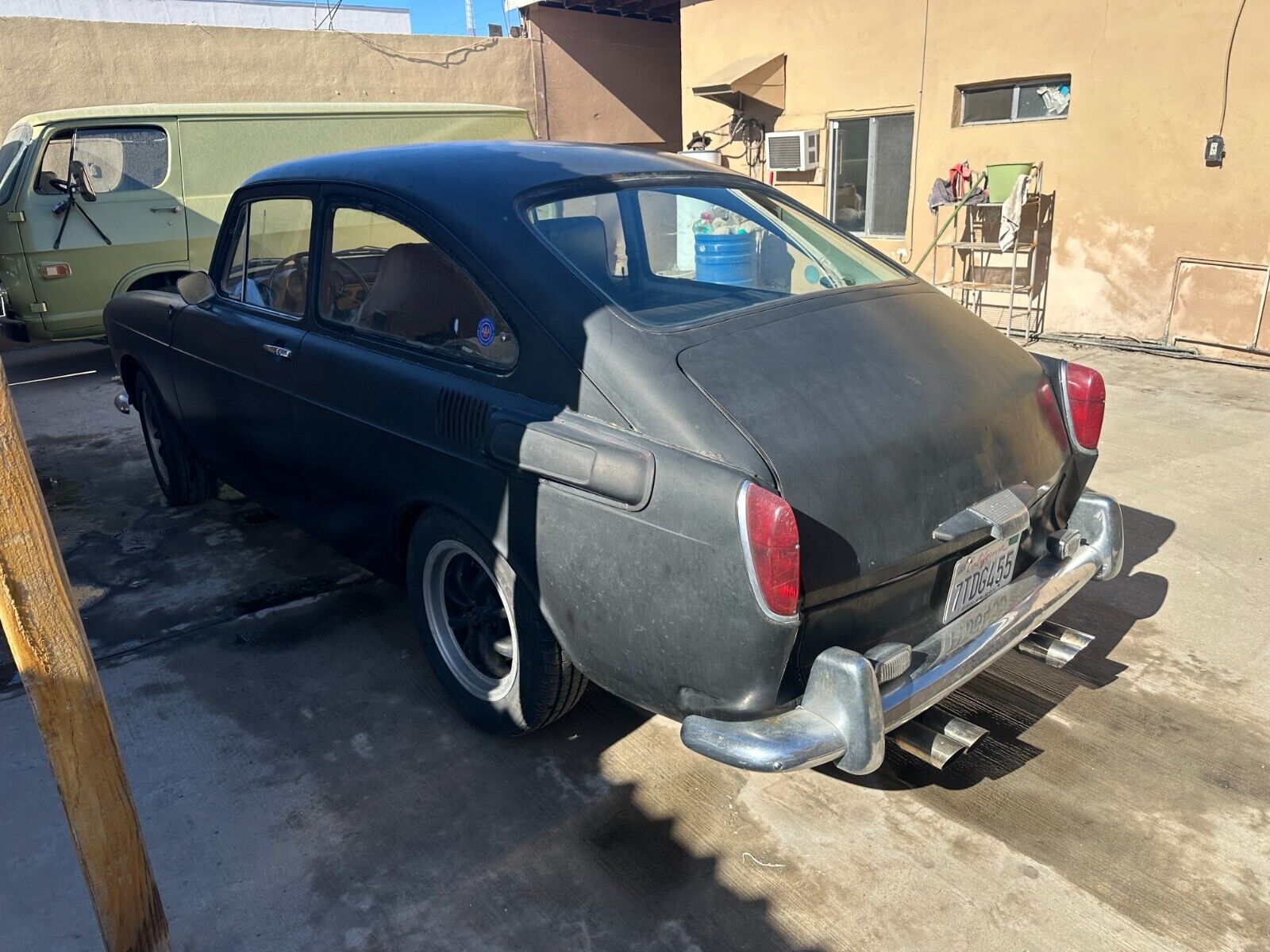 Volkswagen-Other-Coupe-1968-Black-154336-16