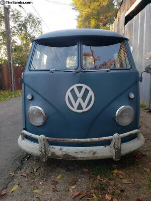 Volkswagen-Seamed-Gate-Pickup-1959-Gray-Gray-0-3