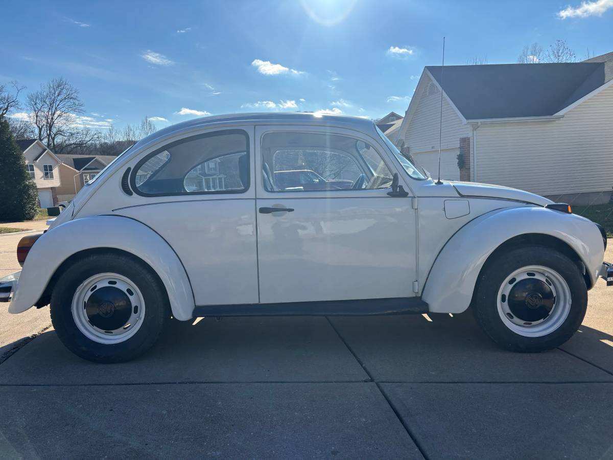 Volkswagen-Super-beetle-1973-white-152887-15