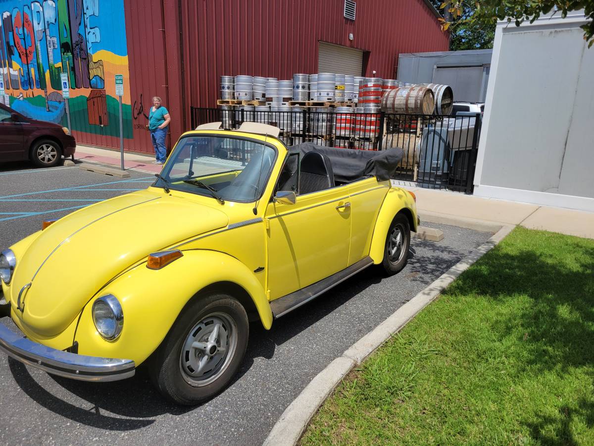 Volkswagen-Super-beetle-1973-yellow-27920-10