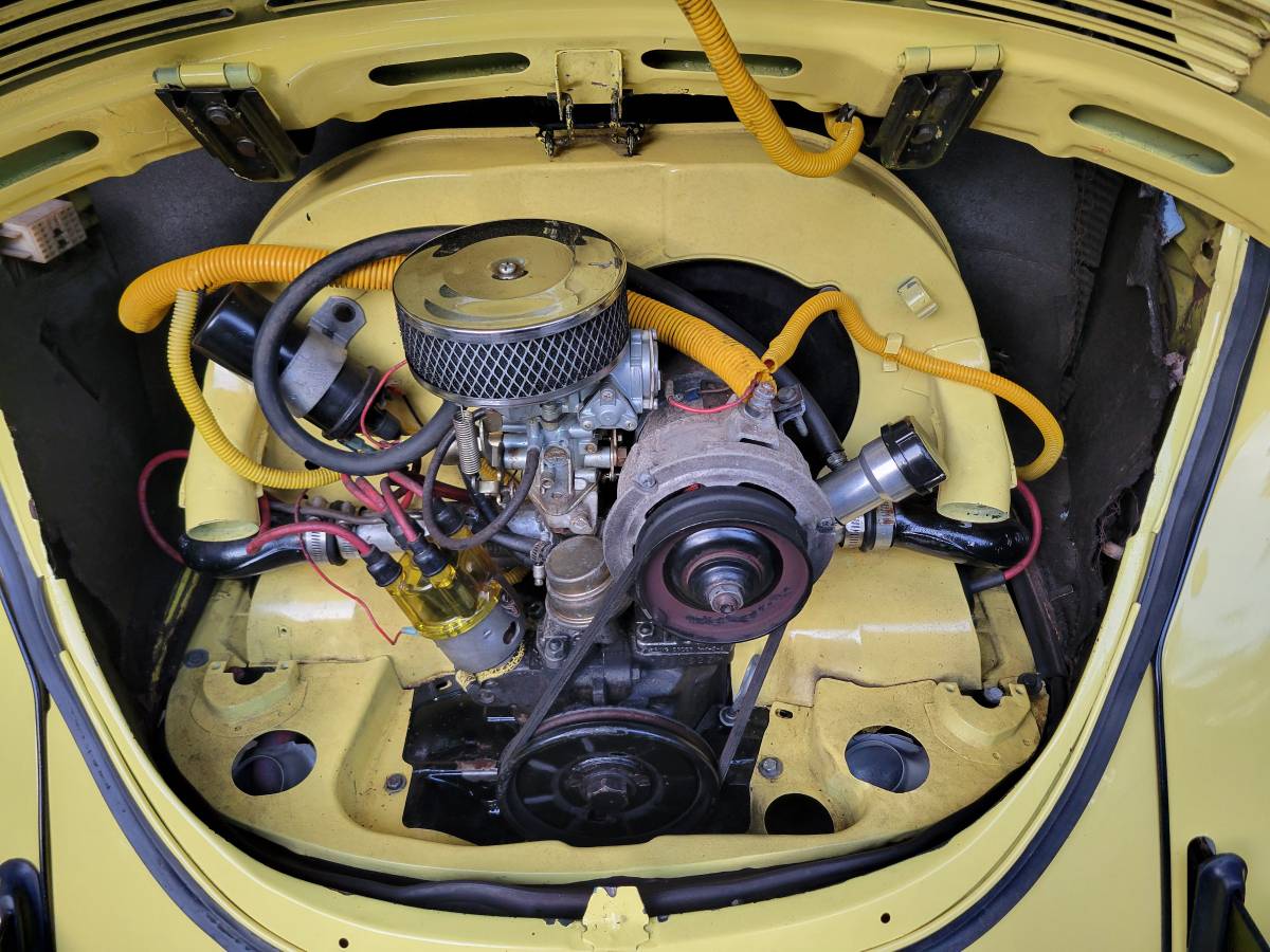 Volkswagen-Super-beetle-1973-yellow-27920-11