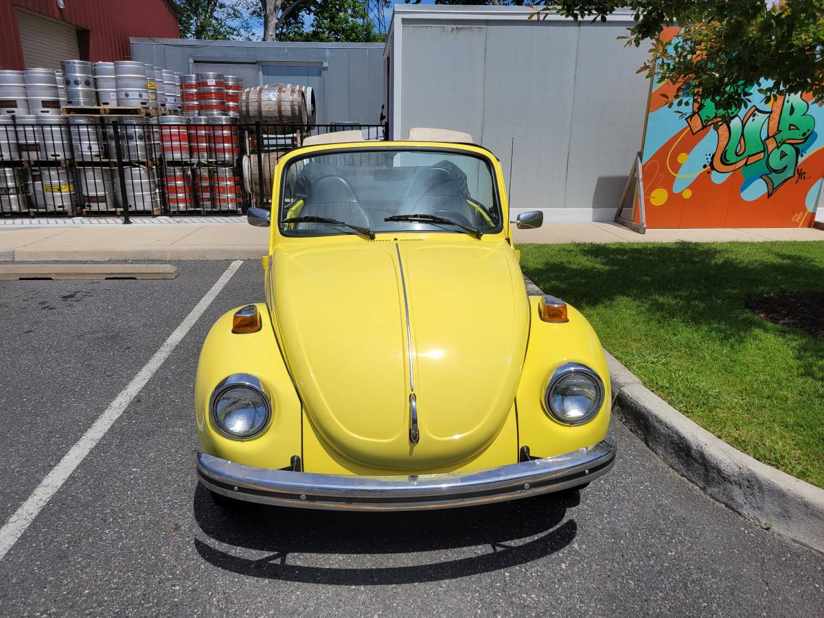 Volkswagen-Super-beetle-1973-yellow-27920-8