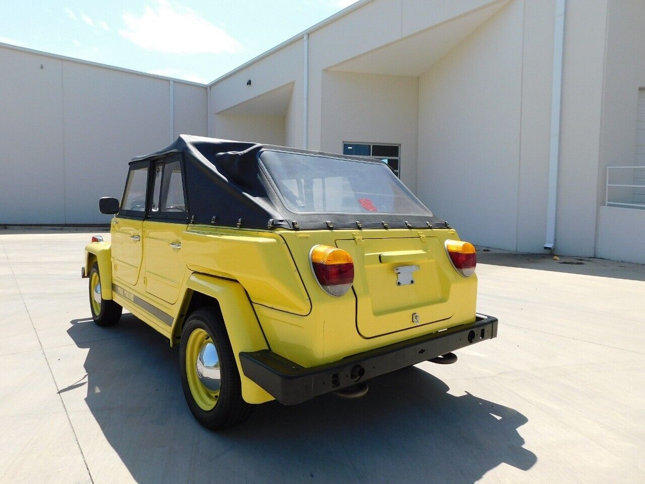 Volkswagen-Thing-1973-Yellow-Black-124708-8