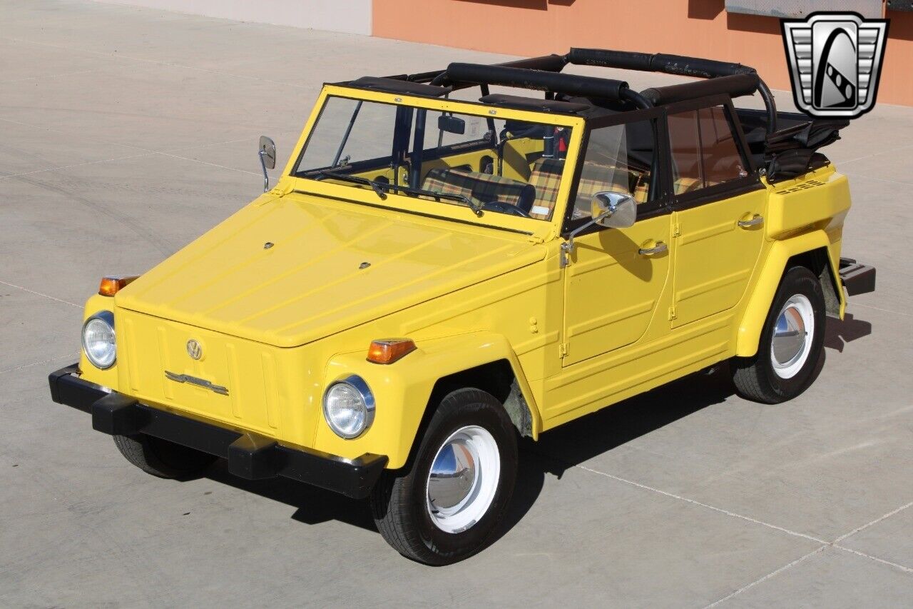 Volkswagen-Thing-Berline-1974-Yellow-Yellow-6938-8