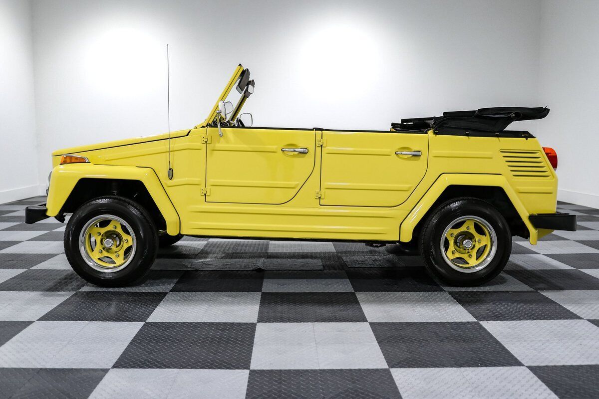 Volkswagen-Thing-Cabriolet-1973-Yellow-Brown-146737-5