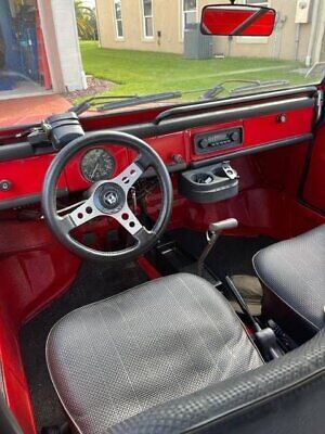 Volkswagen-Thing-Cabriolet-1974-Red-Black-32187-4