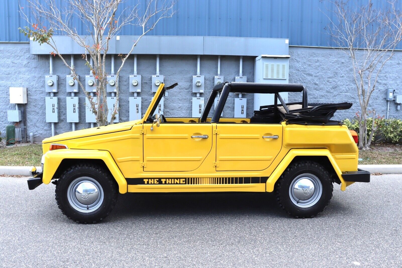 Volkswagen-Thing-Cabriolet-1974-Yellow-Black-14669-1