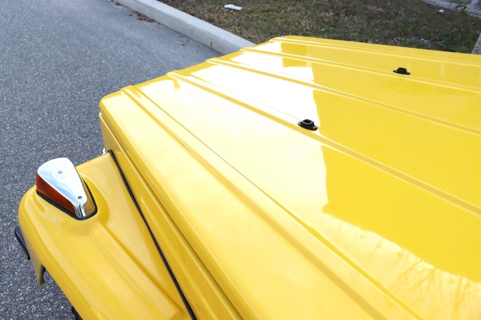 Volkswagen-Thing-Cabriolet-1974-Yellow-Black-14669-5