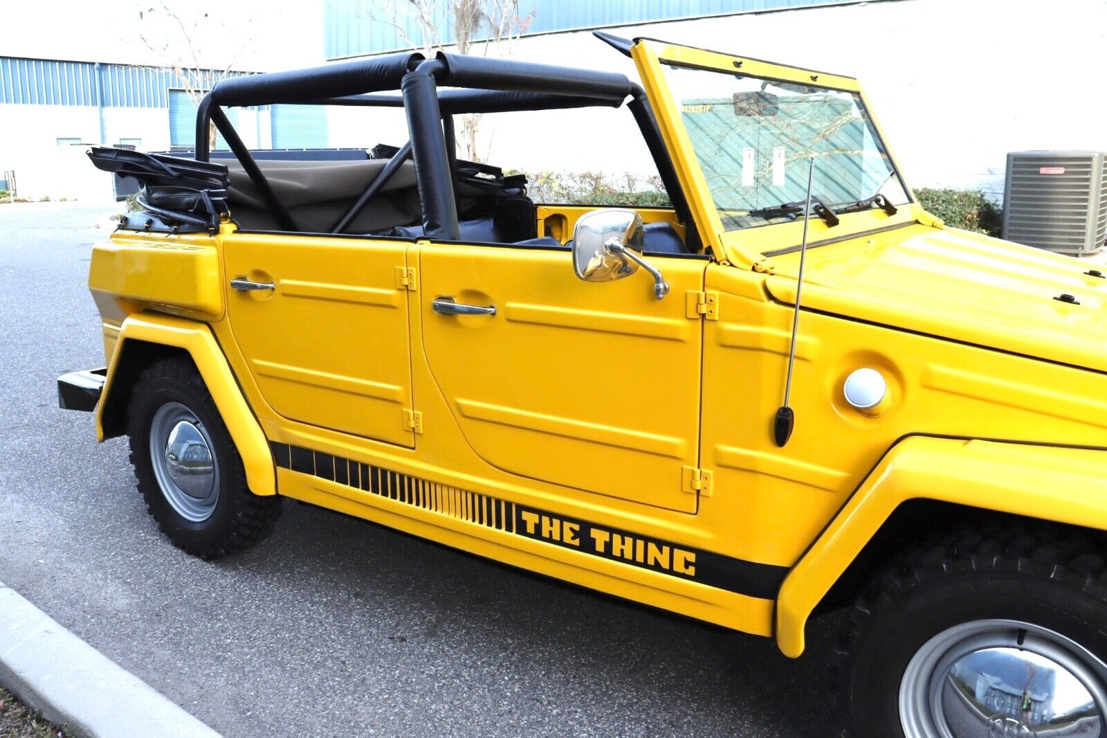 Volkswagen-Thing-Cabriolet-1974-Yellow-Black-14669-8