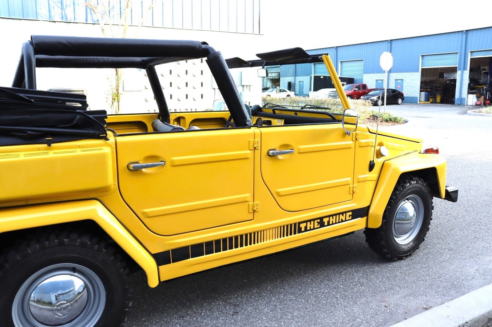 Volkswagen-Thing-Cabriolet-1974-Yellow-Black-14669-9