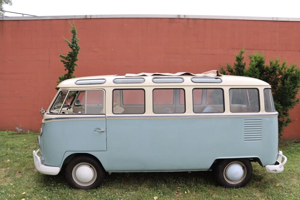 Volkswagen-Type-2-Bus-23-Window-1974-Blue-Tan-0-3