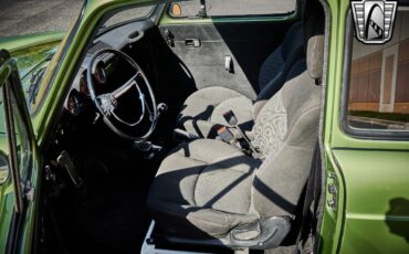 Volkswagen-Type-III-1969-Green-Black-2359-10