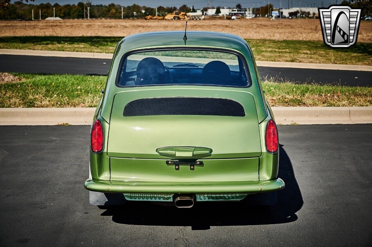 Volkswagen-Type-III-1969-Green-Black-2359-5