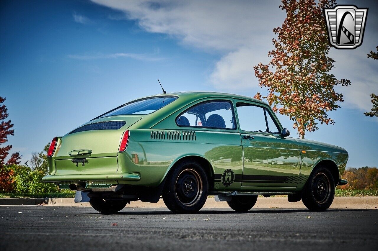 Volkswagen-Type-III-1969-Green-Black-2359-6