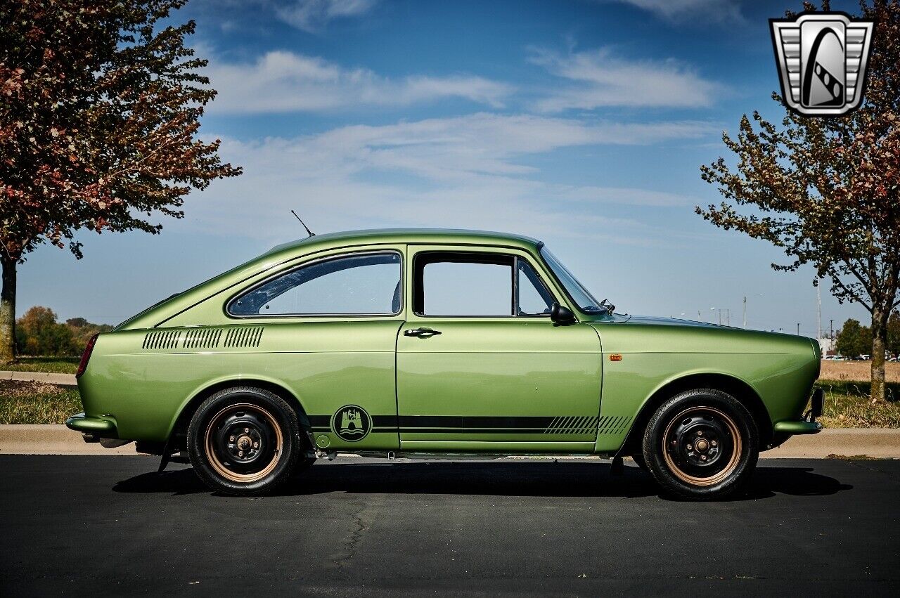 Volkswagen-Type-III-1969-Green-Black-2359-7